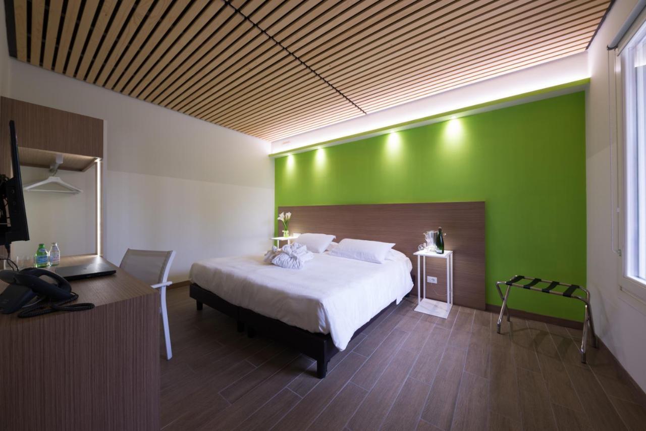 Hotel Marelet Treviglio Exterior photo